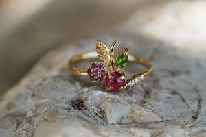 14k solid gold ring with natural ruby, sapphire, tourmaline. Gold Cherry ruby ring. Berry ring. Leaves ring. Ruby cabochon. Dainty ring.