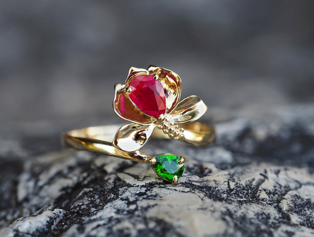 Ruby gold ring. Russian chrome diopside ring. Water lily ring. 14k gold ring.  Statement ruby ring. July birthstone ring. Flower gold ring.