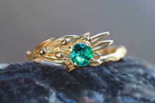 Load image into Gallery viewer, Round emerald ring. 14k solid gold ring with Emerald. Olive tree ring. Plant ring. Branch ring. Emerald engagement ring. May Birthstone Ring