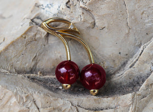 Solid 14 K Gold Garnet January Birthstone pendant. Cherry gold pendant with round garnets. Red gemstone pendant. Floral pendant