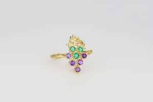 Solid 14k gold Grape ring with emeralds and amethysts. Vine Leaves Ring. Gold fertility ring. Summer vine ring. Plant ring. Nature inspired