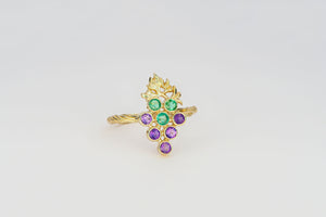 Solid 14k gold Grape ring with emeralds and amethyst. Vine Leaves Ring. Gold fertility ring. Summer vine ring. Plant ring.