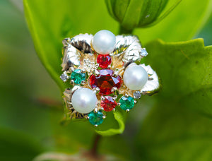 14k gold ring with sapphires, pearls, emeralds. Flower Ring. Colorful ring. Genuine Sapphire ring. Pearl ring. Emerald ring. Floral jewelry.