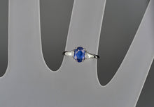 Load image into Gallery viewer, 14k gold ring with oval 1 ct sapphire. Royal Blue Sapphire Ring. September birthstone ring. Genuine sapphire ring. Sapphire Engagement Ring