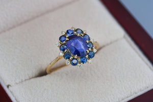 14k gold ring with oval 1.00 ct sapphire. Royal Blue Sapphire Ring. September birthstone. Valentine's Day Jewelry. Sapphire Engagement Ring