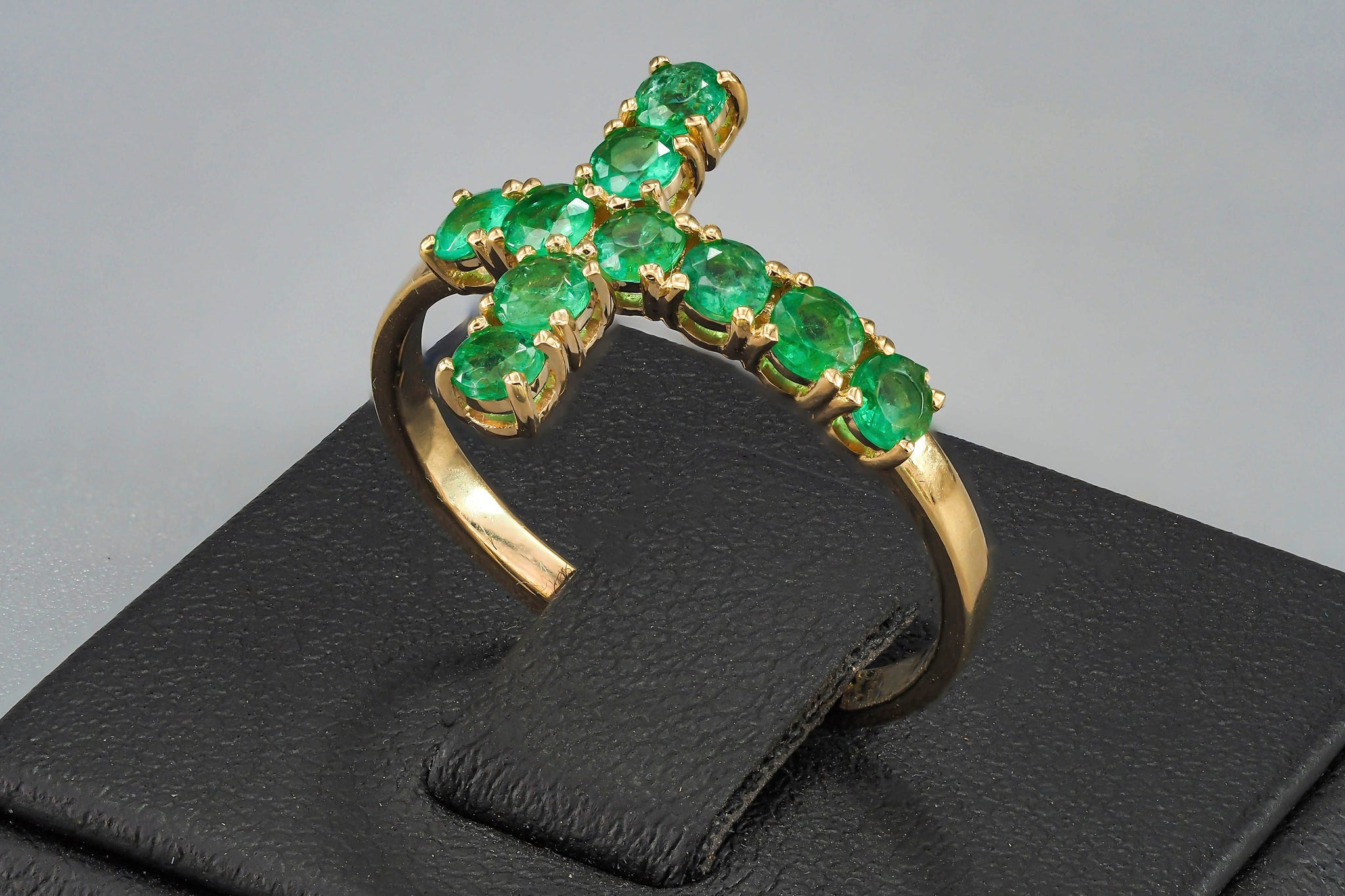 Emerald shop cross ring