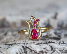 Load image into Gallery viewer, Natural ruby ring. Tulip ring. 14k gold ring. Flower ring. July birthstone. Dainty ring. Gemstone ring. Gold Ring. Floral jewelry. Genuine