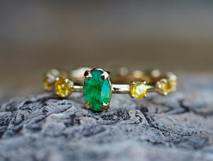 Oval Emerald ring. Sapphires ring. 14k gold ring. Minimalist emerald ring. Emerald engagement ring. May Birthstone Ring. Eternity ring band.