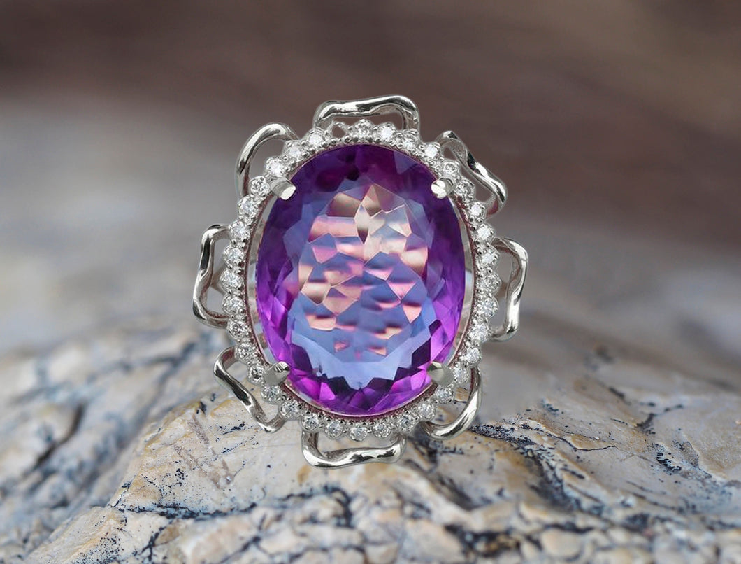 14k gold Amethyst and diamonds ring. Flower ring. Purple gemstone Ring. Cocktail ring. February birthstone ring. Floral ring.