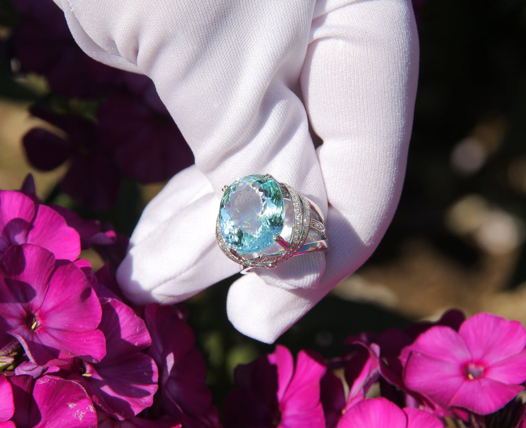 25.50 ct. Natural aquamarine and diamonds 18k solid gild ring. Aquamarine statement ring. Cocktail ring with. Certified aquamarine ring.