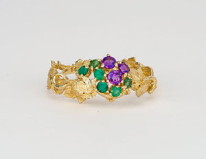 Solid 14k solid gold Grape ring with natural emeralds and amethysts. Vine Leaves Ring. Gold fertility ring. Summer vine ring. Plant ring.