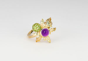 Thistle ring. Amethyst 14k solid gold ring. Scottish Thistle Ring. Flower gold ring. Amethyst ring. Purple gem ring. February birthstone.