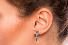 Load image into Gallery viewer, Steampunk Skull Stud Earrings. 14k gold scull earrings for woman. Rose quartz drop briolette earrings. Hallowen earrings. Sceleton studs.