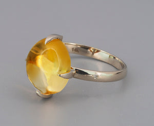 14k gold ring with citrine cabochon. Yellow gemstone ring. November birthstone ring. Oval citrine ring. Vintage citrine ring Valentine gift