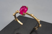 Load image into Gallery viewer, Ruby and pearls ring in 14k gold. Cabochon ruby ring. Stacking ring. Ruby promise ring. July birthstone ring. Valentine&#39;s jewelry.